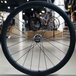 SMParts. Force 45 TLR 3K Twill Weave X DT SWISS 370 Track 20/24 Loch Laufradsatz -Ridea Verkäufe 31019 SMP 3K DT 370 LRS 7