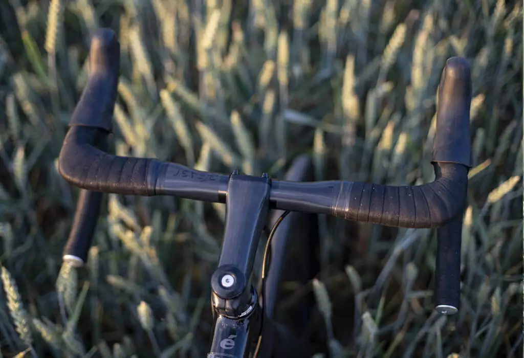 BEAST Components - ULTRA BAR Lenker Carbon, SQUARE-Finish, 31.8mm 8 BEAST Components - ULTRA BAR Lenker Carbon, SQUARE-Finish, 31.8mm – Bild 6