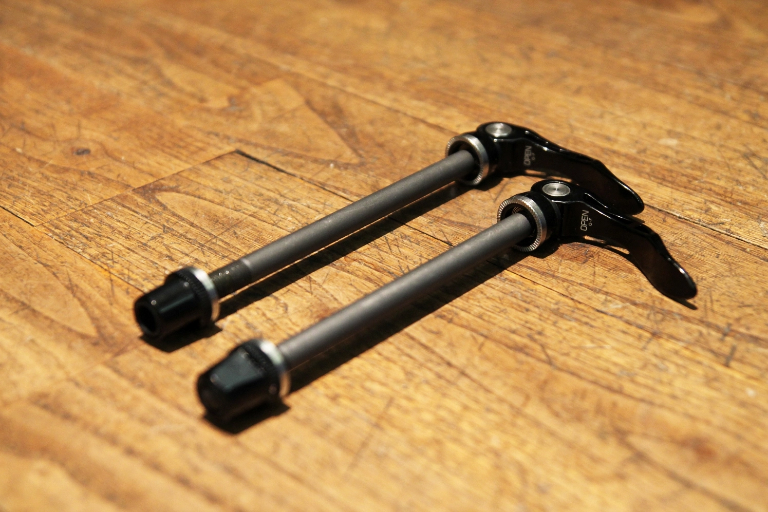 Larry Vs Harry Larry Vs. Harry Schnellspanner - Steckachse Für Bullitt 3 Larry Vs Harry Larry Vs. Harry Schnellspanner - Steckachse Für Bullitt