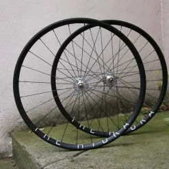 H+Son THE HYDRA X SwiftArt. Boost Track Laufradsatz 32 Loch