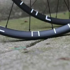 H+Son THE HYDRA X SwiftArt. Boost Track Laufradsatz 32 Loch 13 H+Son THE HYDRA X SwiftArt. Boost Track Laufradsatz 32 Loch -Ridea Verkäufe H Son Hydra LRS 3