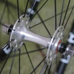 H+Son THE HYDRA X SwiftArt. Boost Track Laufradsatz 32 Loch 16 H+Son THE HYDRA X SwiftArt. Boost Track Laufradsatz 32 Loch -Ridea Verkäufe H Son Hydra LRS 6