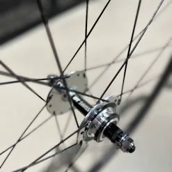 H+Son Archetype X DT-Swiss 370 Track Naben Laufradsatz - Anodized Grey 20/24Loch -Ridea Verkäufe H Son Arche DT370 LRS Grey 6