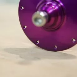 MACK HUBS Superlight Track Vorderrad Nabe Hochflansch - Farbig -Ridea Verkäufe MACK HF VR Nabe Lila 1 0