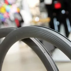 SMParts. Force 45, T700 Clincher TLR Carbon Felge 3K Twill Weave, 700c 28" 11 SMParts. Force 45, T700 Clincher TLR Carbon Felge 3K Twill Weave, 700c 28" -Ridea Verkäufe SMP Force45 Carbonfelge 3K 4