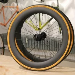 SMParts. Force 63, T700 Clincher TLR Carbon Felge UD Matt, 700c 28" -Ridea Verkäufe SMP Force63 Carbonfelge UD 9