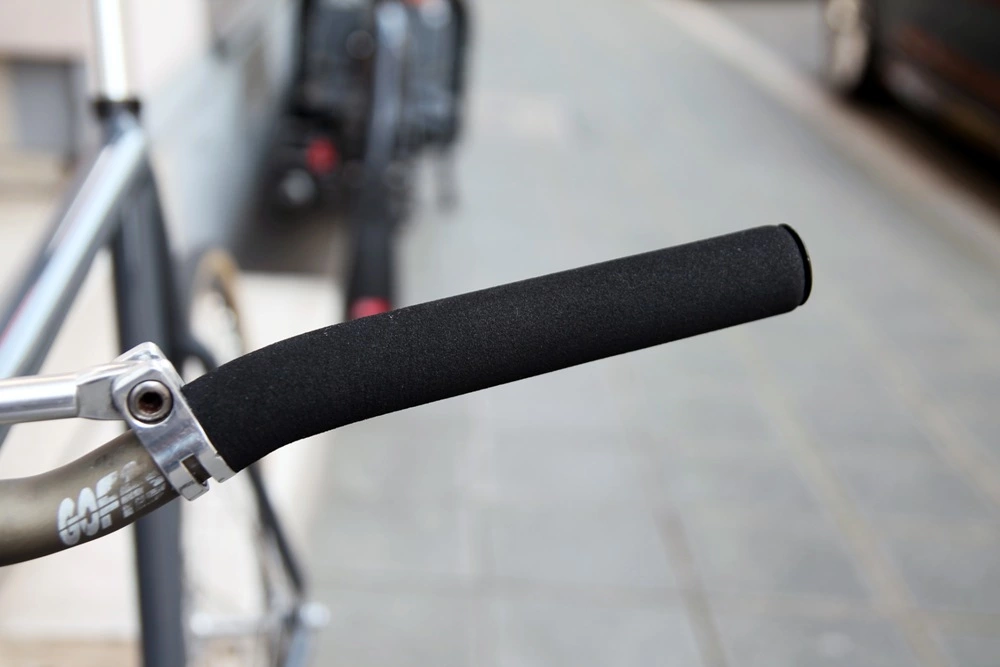 SMParts. SM-Parts Long Track Grips - Schaumstoff 300mm 3 SMParts. SM-Parts Long Track Grips - Schaumstoff 300mm