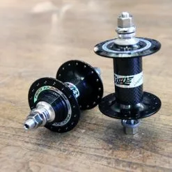 Suzue Pro Max CARBON Track Hochflansch Vorderradnabe - Schwarz -Ridea Verkäufe Suzue ProMax Carbon hub black 4