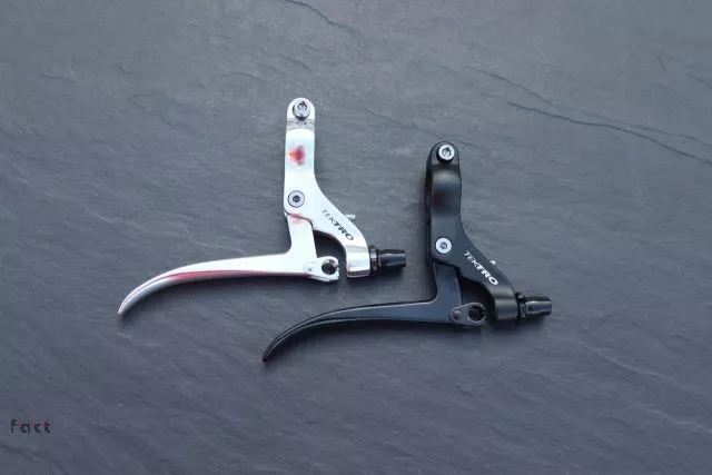 Tektro CL-740 Bremshebel-Set 22,2mm 3 Tektro CL-740 Bremshebel-Set 22,2mm