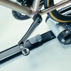 Wahoo Fitness Wahoo POWRLINK Zero Dual-Side Wattmess-Pedale - Speedplay Klick Pedal -Ridea Verkäufe WF KICKR ROLLR 211028 FEMALE DETAILS 2592 01 LowRes