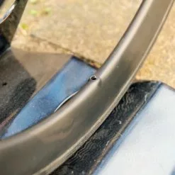 BLB Notorious Z3 Voll-Carbon Tri-Spoke - Vorderrad -Ridea Verkäufe blb notorious z3 front wheel full carbon2