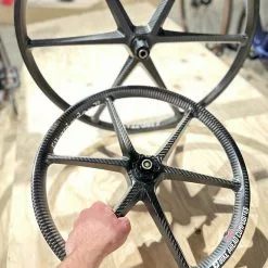 Kvirder Biturbo Carbon Bullitt 6-Speichen Laufräder Für Lastenrad 20" // 26" 16 Kvirder Biturbo Carbon Bullitt 6-Speichen Laufräder Für Lastenrad 20" // 26" -Ridea Verkäufe kvirder biturbo cargo bullitt carbonlaufradsatz 5