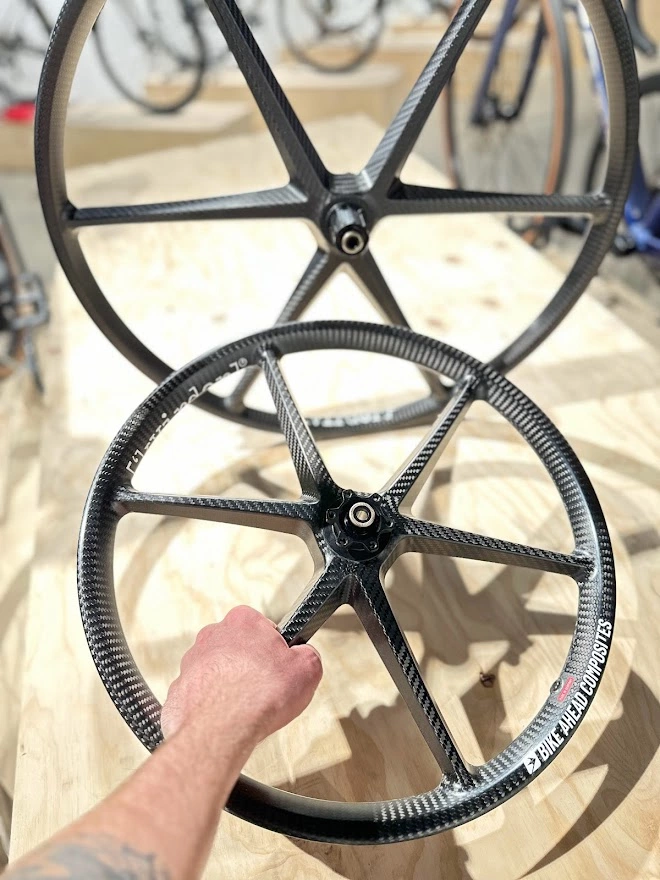 Kvirder Biturbo Carbon Bullitt 6-Speichen Laufräder Für Lastenrad 20" // 26" 8 Kvirder Biturbo Carbon Bullitt 6-Speichen Laufräder Für Lastenrad 20" // 26" – Bild 6