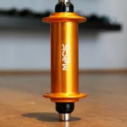 MACK HUBS Superlight Track Vorderrad Nabe Niederflansch - Farbig 13 MACK HUBS Superlight Track Vorderrad Nabe Niederflansch - Farbig -Ridea Verkäufe mack lf gold 1 10262 10 10263 10