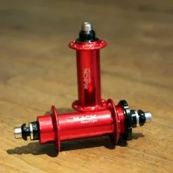 MACK HUBS Superlight Track Vorderrad Nabe Niederflansch - Farbig 12 MACK HUBS Superlight Track Vorderrad Nabe Niederflansch - Farbig -Ridea Verkäufe mack lf red 4 10262 6 10263 6