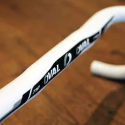 Oval Concepts 710 Ergo Rennrad Drop Bar 31,8mm