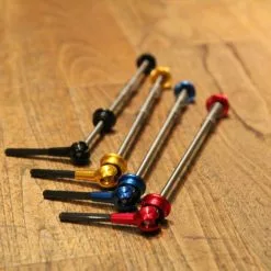 SMParts. SM-Parts Schnellspanner Mit Titanachse Und Carbonhebel - Set