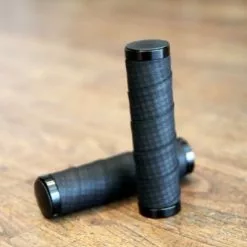 SMParts. SM-Parts Kork Gel Lock-on Griffe Schwarz 7 SMParts. SM-Parts Kork Gel Lock-on Griffe Schwarz -Ridea Verkäufe smp lock on carbon kork 3