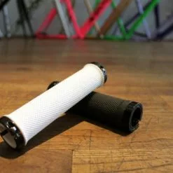 SMParts. SM-Parts Lock-On Griffe - Schwarz 8 SMParts. SM-Parts Lock-On Griffe - Schwarz -Ridea Verkäufe smp lockon griffe3