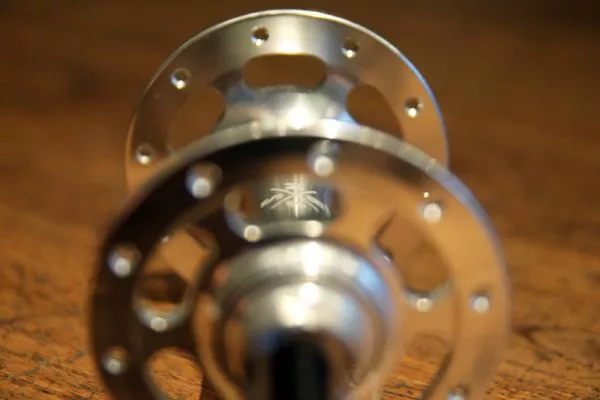 SMParts. SM-Parts Track Hochflansch Vorderradnabe 20 SMParts. SM-Parts Track Hochflansch Vorderradnabe – Bild 18