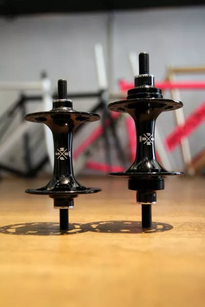 SMParts. SM-Parts Track Hochflansch Vorderradnabe 15 SMParts. SM-Parts Track Hochflansch Vorderradnabe – Bild 13