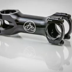 SwiftArt. Bolt CNC Vorbau 31.8mm -Ridea Verkäufe swiftart.bolt vorbau black 100