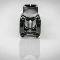 SwiftArt. Bolt CNC Vorbau 31.8mm -Ridea Verkäufe swiftart.bolt vorbau detail black 1 2091 28