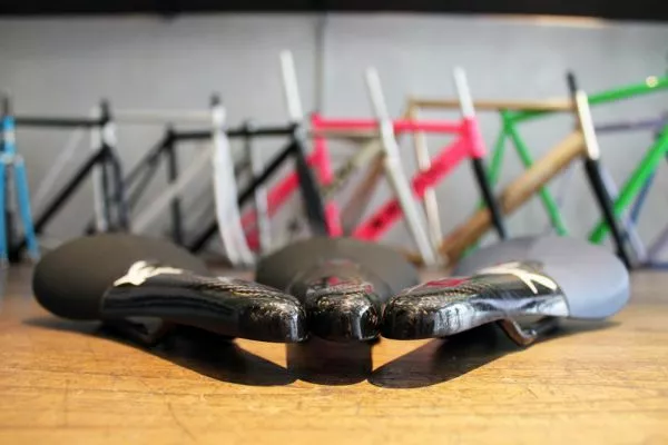 Tune Komm-Vor Vollcarbon Sattel - 95g 5 Tune Komm-Vor Vollcarbon Sattel - 95g – Bild 3